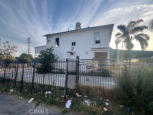 604 E Mission