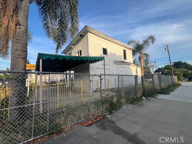 604 E Mission