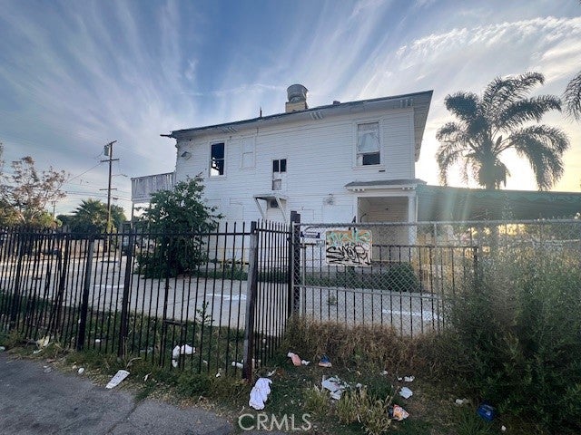 604 E Mission