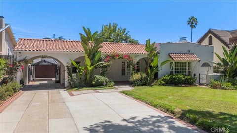 Photo of 1358 Justin AVE, Glendale, CA 91201 (MLS # GD26175587)