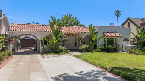 Photo of 1358 Justin AVE, Glendale, CA 91201 (MLS # GD26175587)