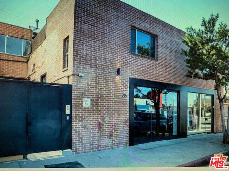 "A New York Junior Style" 1 Bedroom and 1 Bath Unit! Brick Walls and Wood Floors. Open the Front Door and walk up a few stairs to a small living area and a "Cool" compact kitchen with a small fridge, microwave and stove/oven! Secure Entry through a gated outdoor walkway, code access! "The Building has No Parking"! Street Parking only or Parking Permit from the City of West Hollywood! Great walkable street!