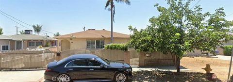 Photo of 10642 Nettleton #1/2 ST, Sun Valley, CA 91352 (MLS # SR26140886)