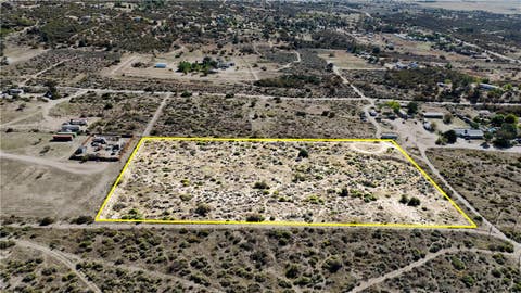 Photo of 4 Old Forest Rd, Anza, CA 92539 (MLS # SW26145236)