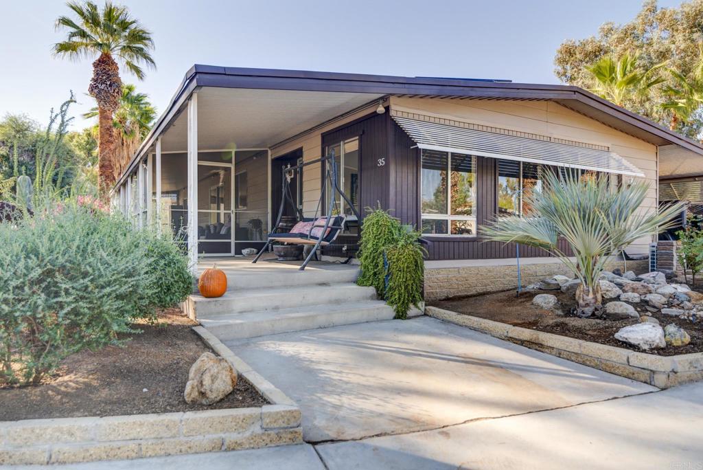 1010 Palm Canyon Drive 35