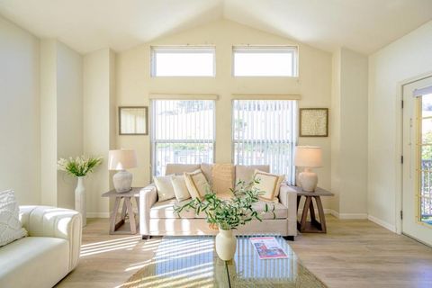 Photo of 103 Stoneridge Lane #2210, San Francisco, CA 94134 (MLS # ML82040181)