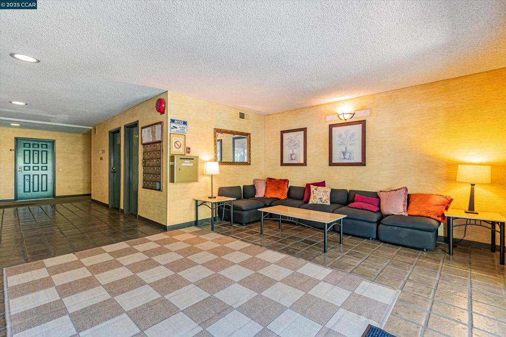 HAYWARD HILLS - Residential