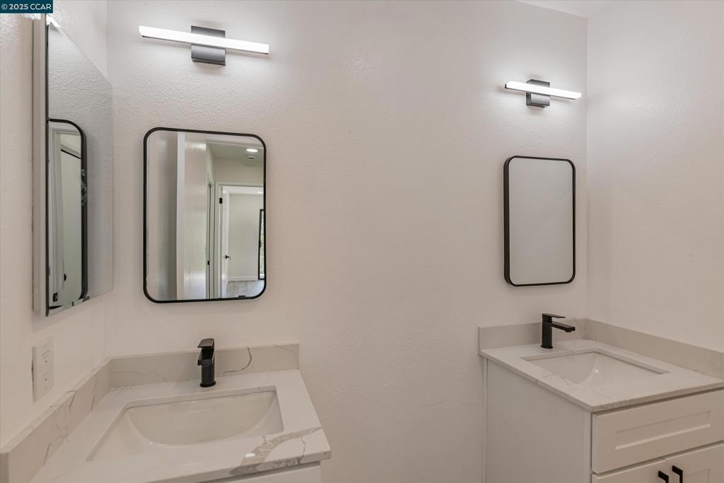 HAYWARD HILLS - Residential