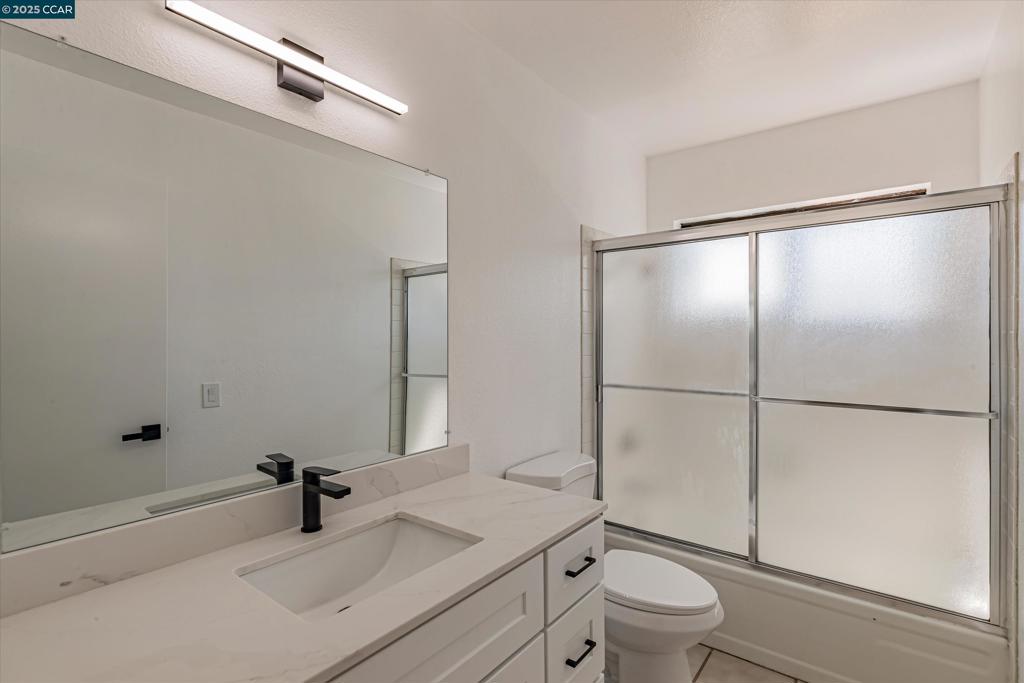 HAYWARD HILLS - Residential