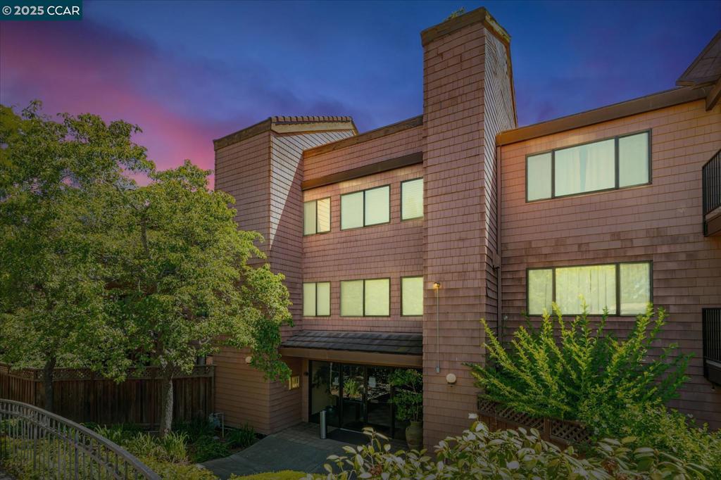 HAYWARD HILLS - Residential