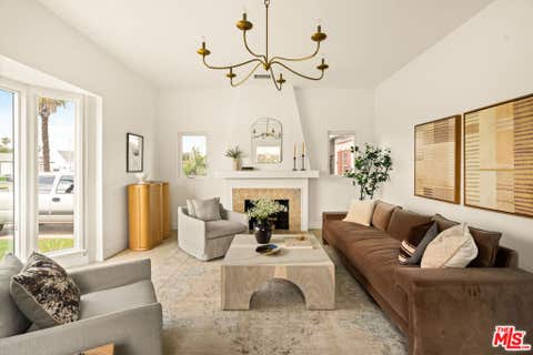 Photo of 3928 S Bronson Avenue, Los Angeles, CA 90008 (MLS # 26674249)