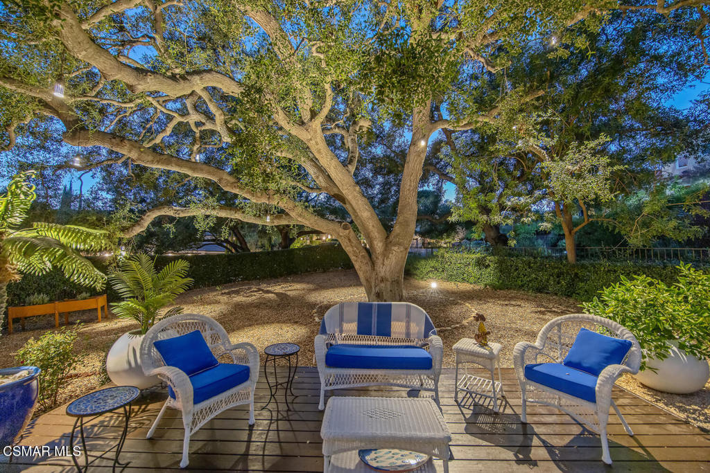 1732 Crooked Trail Place