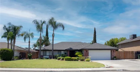 1301 Charterten Avenue, Bakersfield, CA 93307 - MLS#: NS25128671