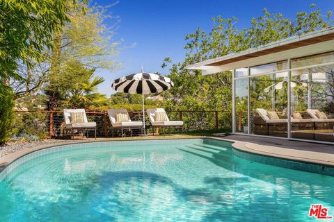 Photo of 3534 Scadlock Lane, Sherman Oaks, CA 91403 (MLS # 26834311)