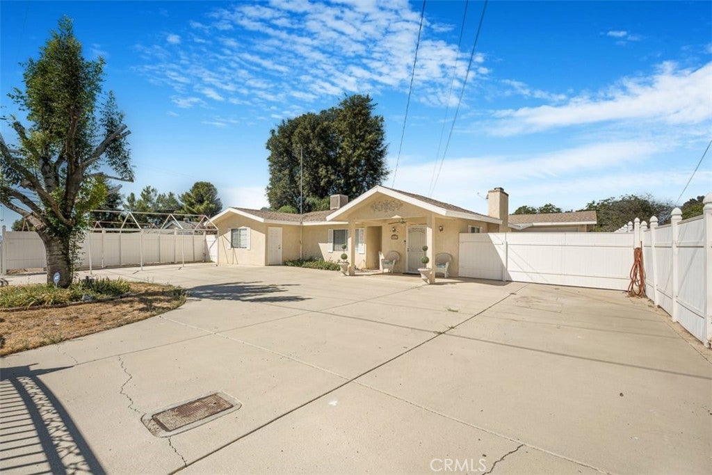 10611 Cherry Ave