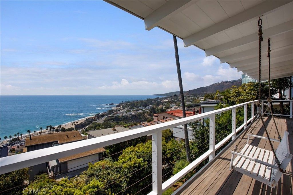 Photo of 31152 Holly Drive, Laguna Beach, CA 92651 (MLS # LG26061161)