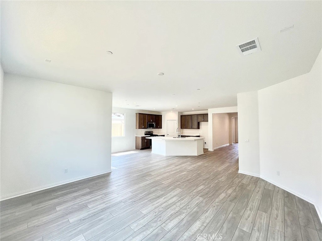 8285 Tristan Ln