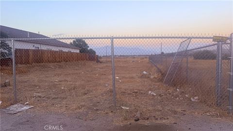 Photo of 970 Florez ST, Colton, CA 92324 (MLS # IV26159200)