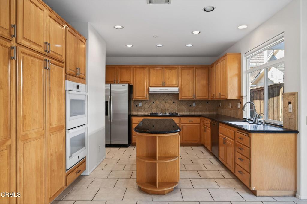 New Traditions 8 - 405708 - Residential Lease