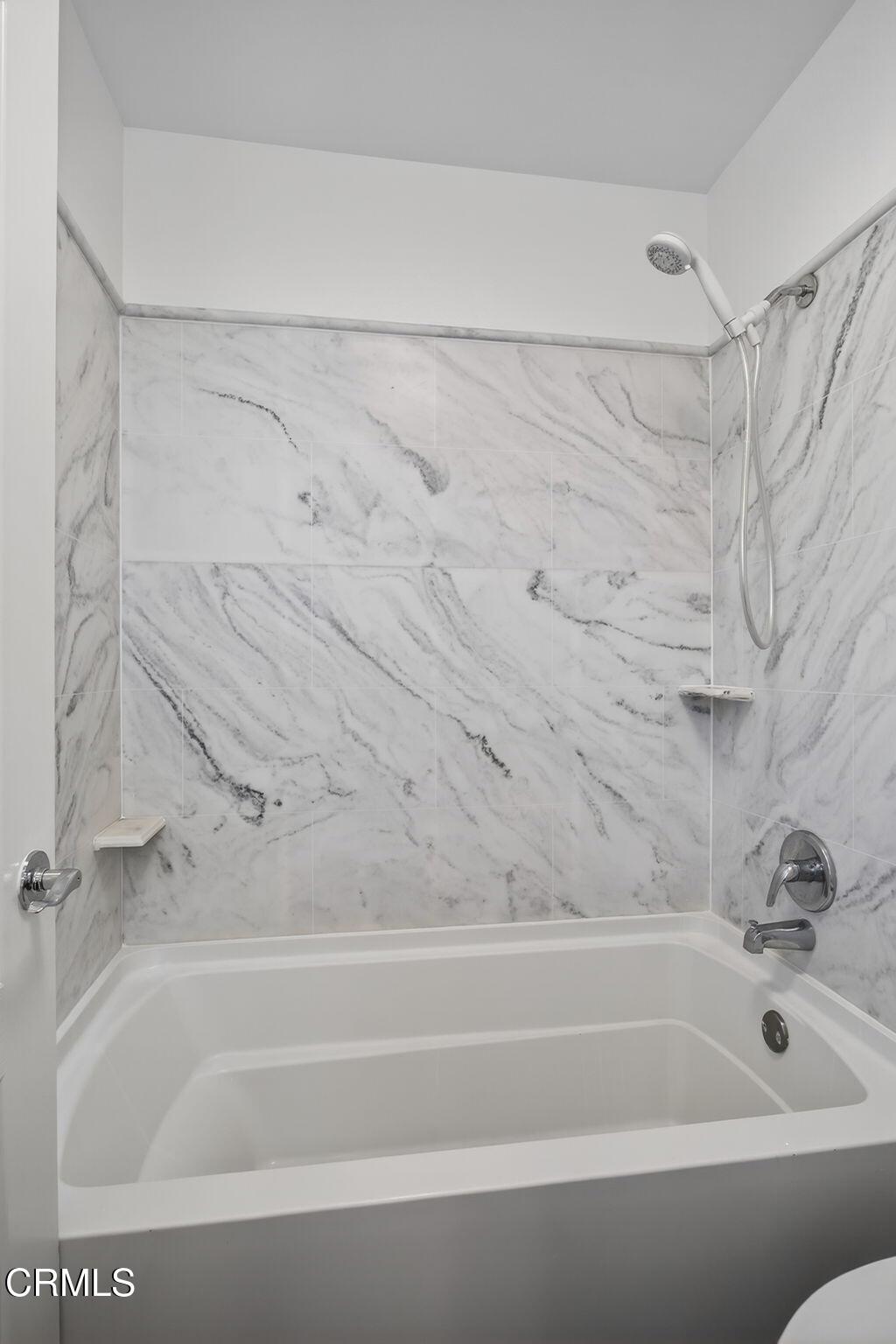 New Traditions 8 - 405708 - Residential Lease