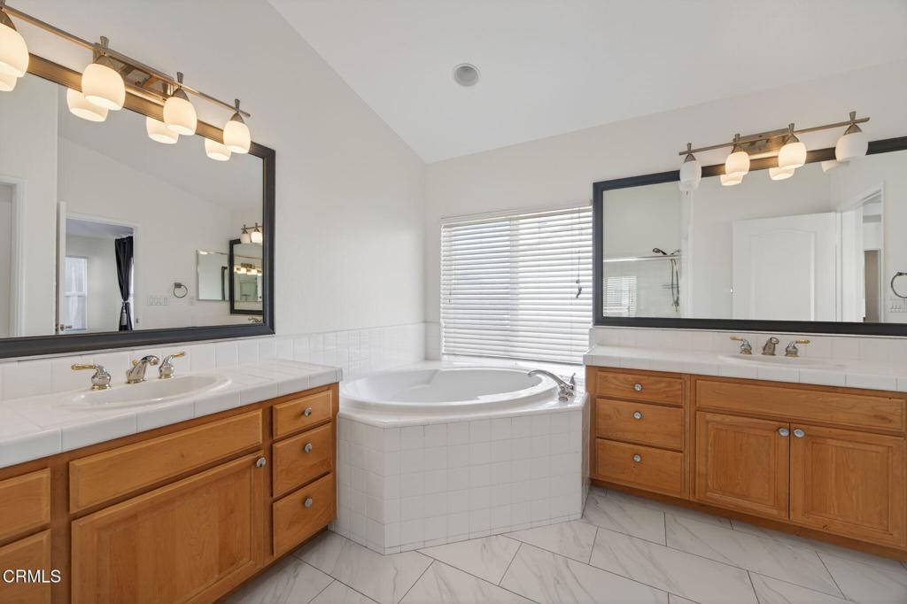 New Traditions 8 - 405708 - Residential Lease