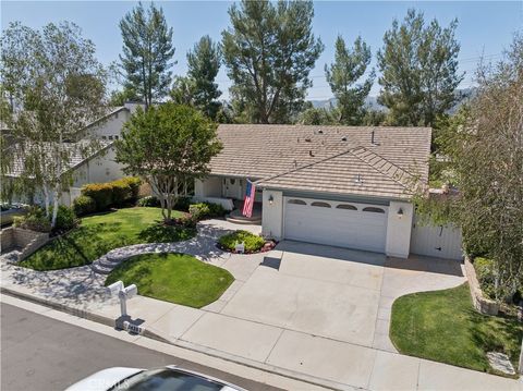 Photo of 24302 Vista Ridge DR, Valencia, CA 91355 (MLS # SR26100213)