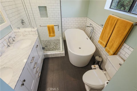 Tiny photo for 222 N Rose ST #210, Burbank, CA 91505 (MLS # SR26224729)