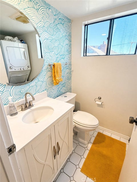 Tiny photo for 222 N Rose ST #210, Burbank, CA 91505 (MLS # SR26224729)