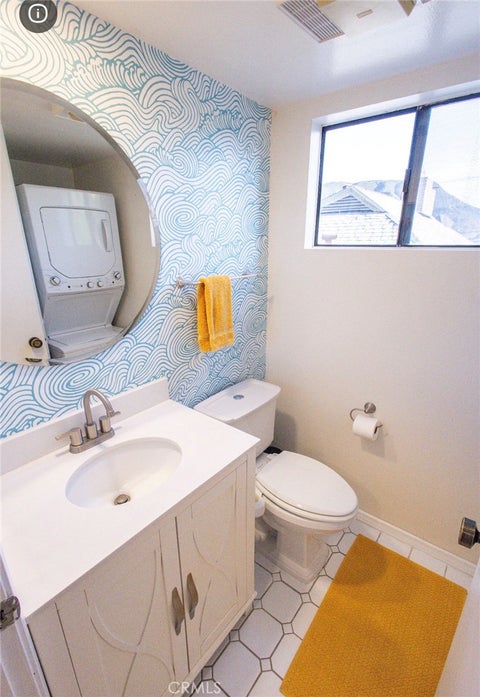 Tiny photo for 222 N Rose ST #210, Burbank, CA 91505 (MLS # SR26224729)