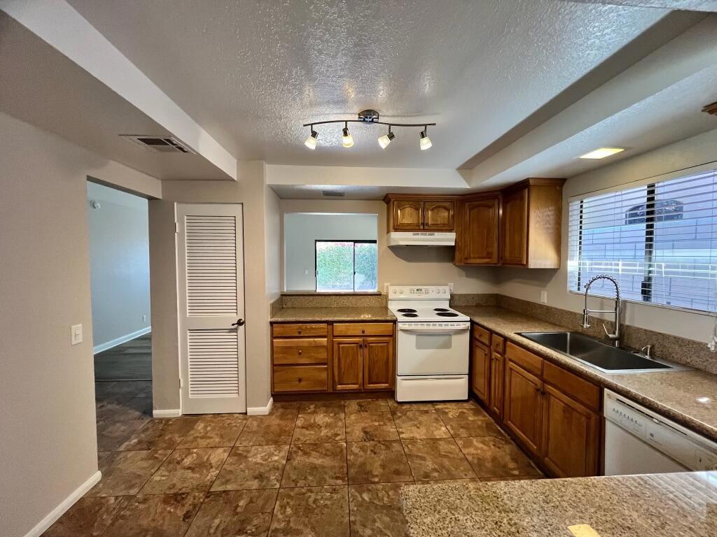 La Quinta Cove - Residential Lease