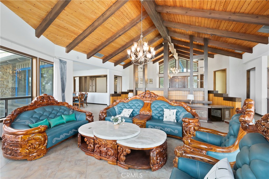1605 Walter Ct