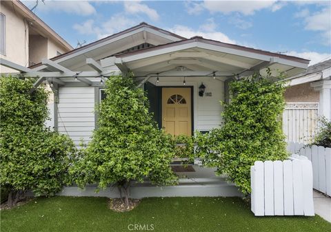 Photo of 1012 Temple Ave Ave, Long Beach, CA 90804 (MLS # PW25091367)