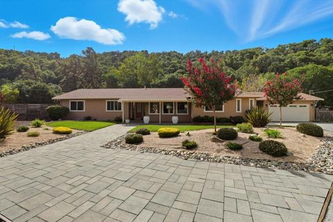 Photo of 27412 Vista Del Toro Place, Salinas, CA 93908 (MLS # ML82025056)