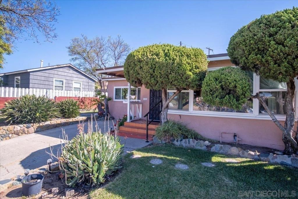 Photo of 3711 Racine Rd, San Diego, CA 92115 (MLS # 260009077SD)