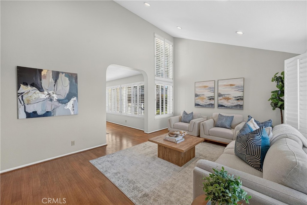 2935 Bluebell Ave
