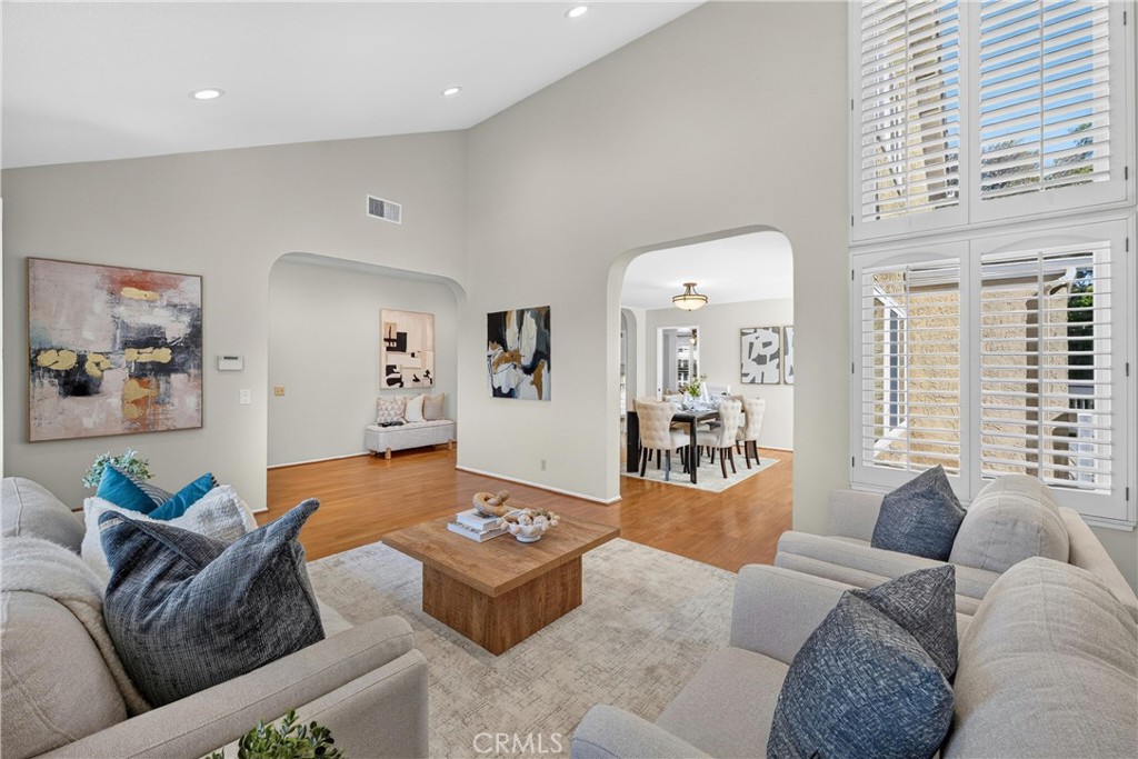 2935 Bluebell Ave