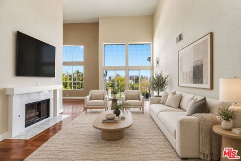Photo of 100 N Wetherly Drive #PHC, Los Angeles, CA 90048 (MLS # 26102960)
