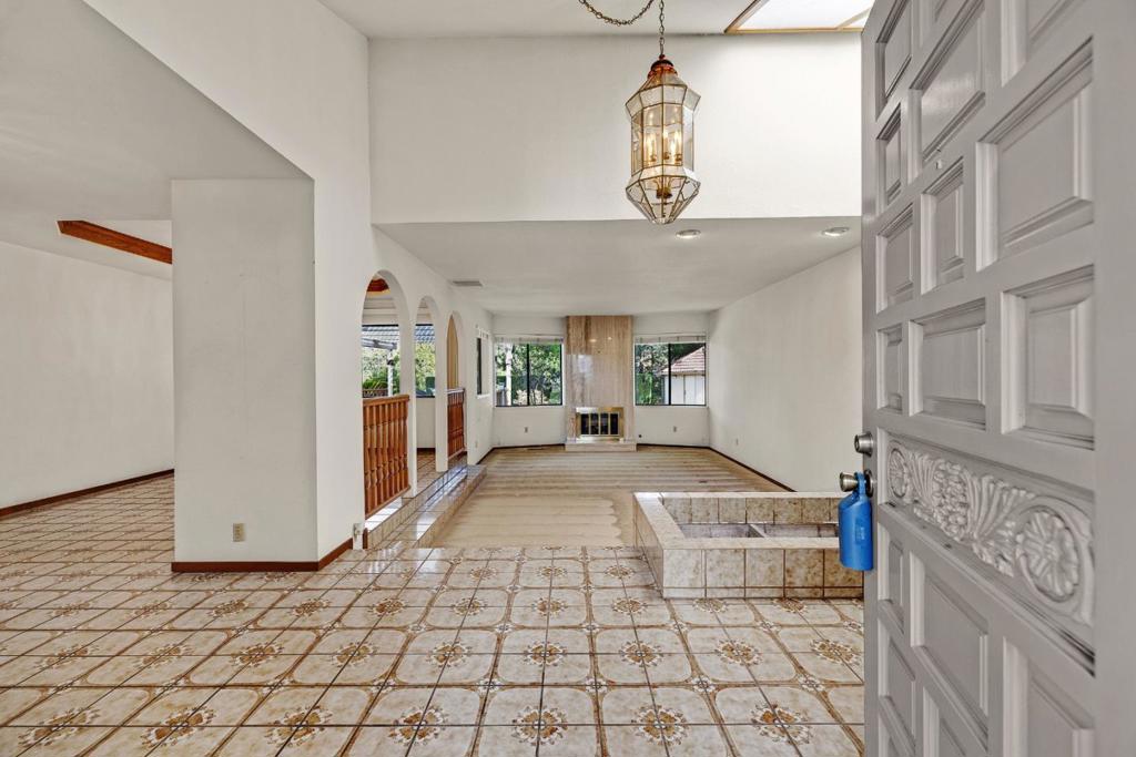 46627 Windmill Drive