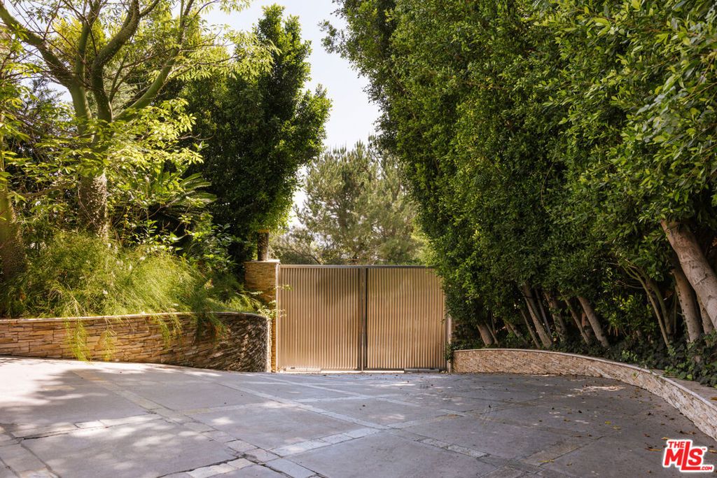 Photo of 1111 Bel Air Place, Los Angeles, CA 90077 (MLS # 26672907)