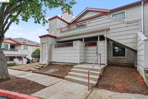 Photo of 6 Lancaster Cir CIR #114, Bay Point, CA 94565 (MLS # 41152217)
