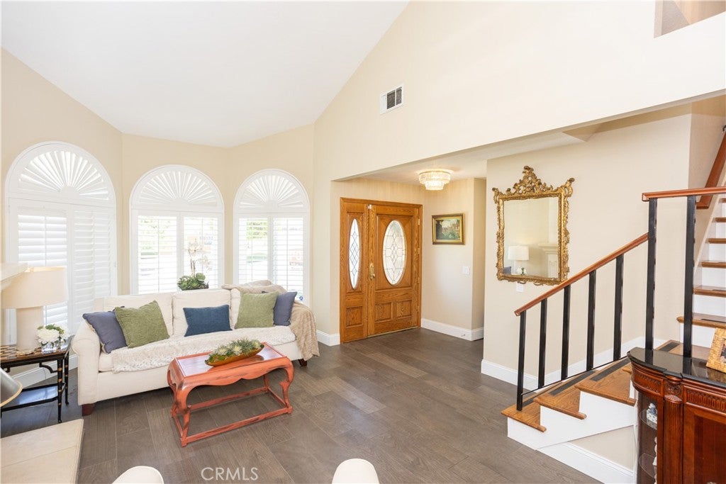 8505 E Meadowridge ST, Anaheim Hills CA 92808