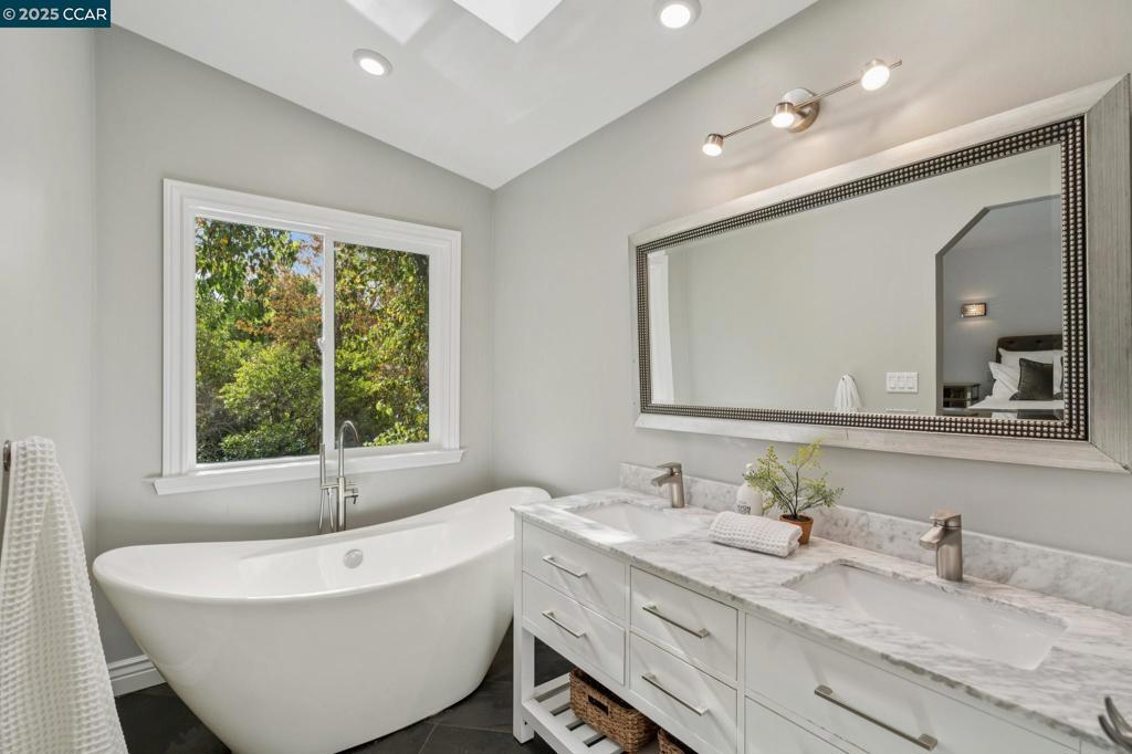 DIABLO SHADOWS - Residential