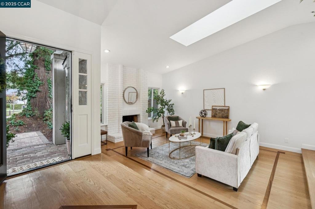 DIABLO SHADOWS - Residential