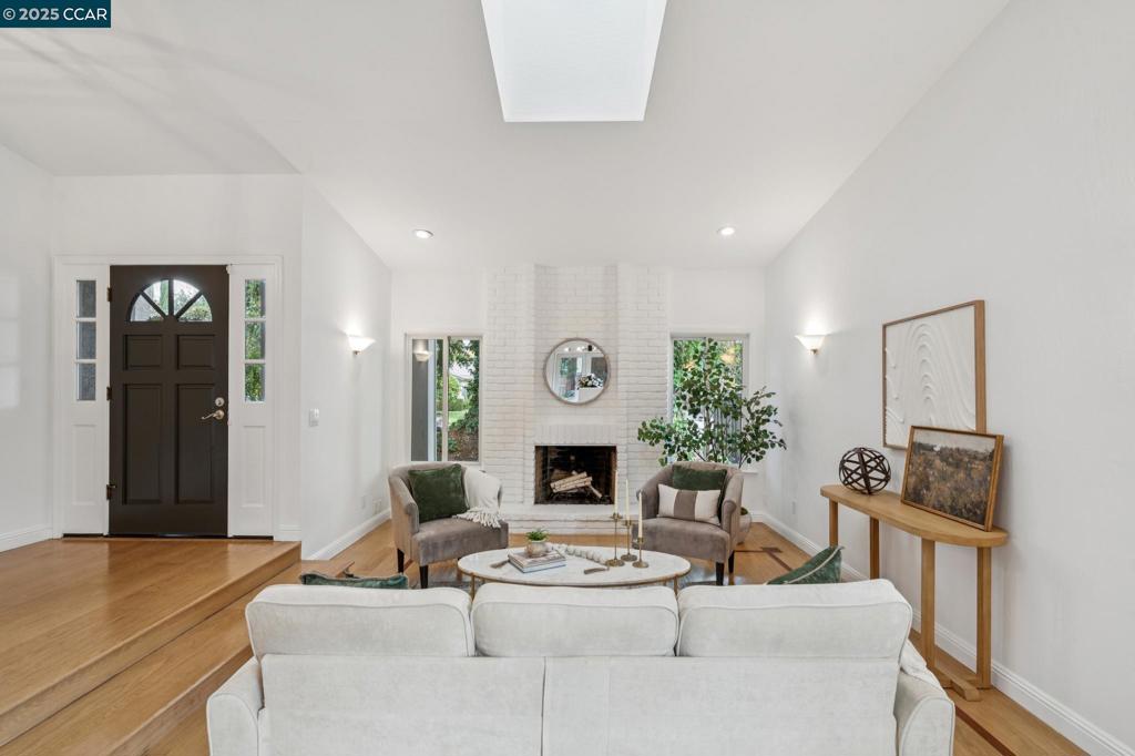 DIABLO SHADOWS - Residential