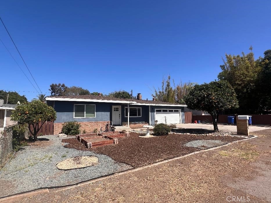 2367 Golden Avenue