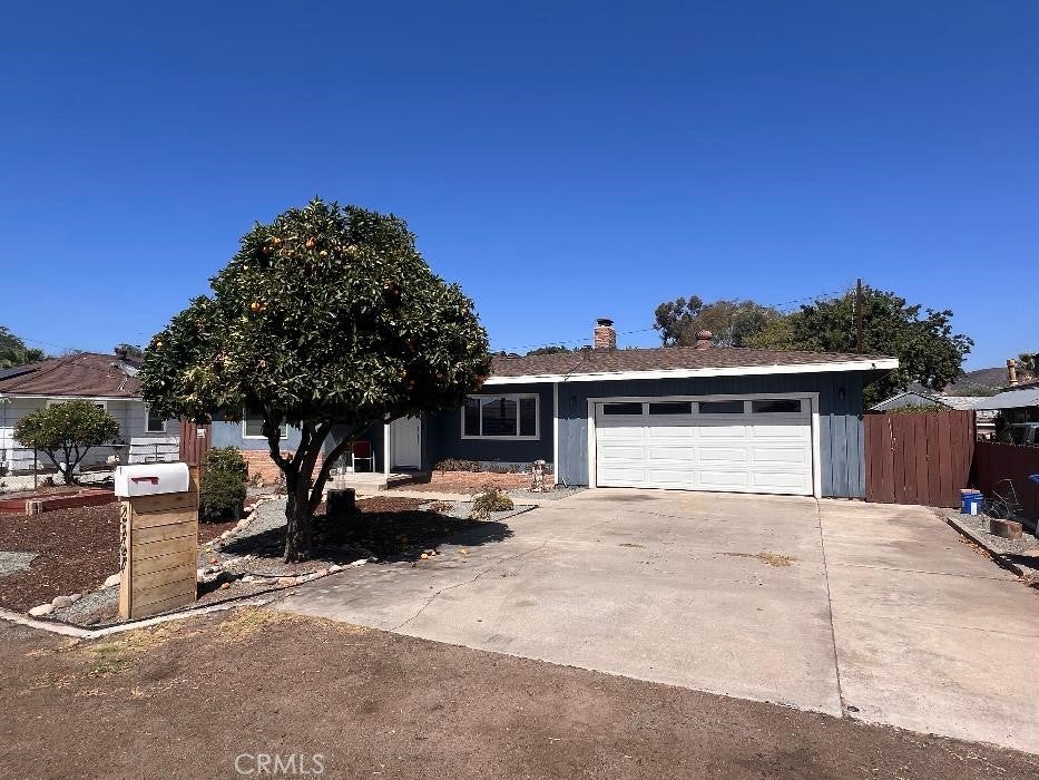 2367 Golden Avenue
