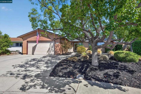 Photo of 1812 Elkwood Dr DR, Concord, CA 94519 (MLS # 41149278)