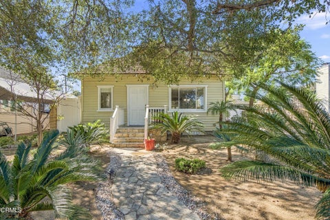 Photo of 1007 Rose Avenue, Pasadena, CA 91107 (MLS # P1-29239)