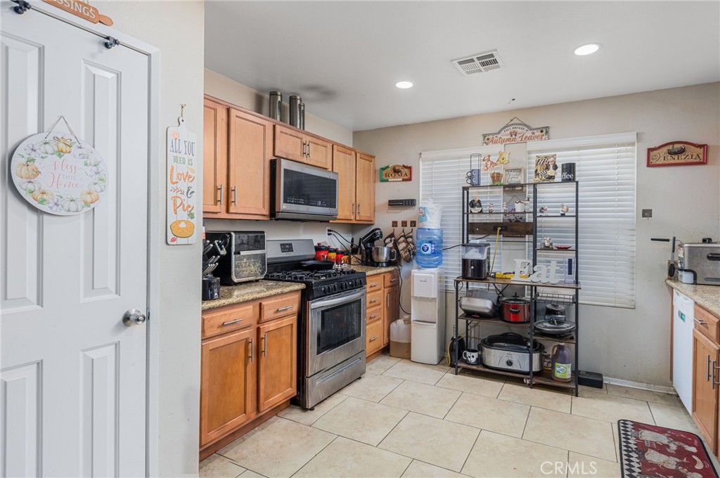 781 Amherst
