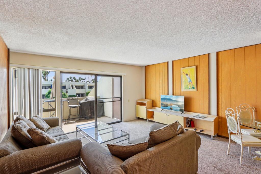 1655 E Palm Canyon Drive 114